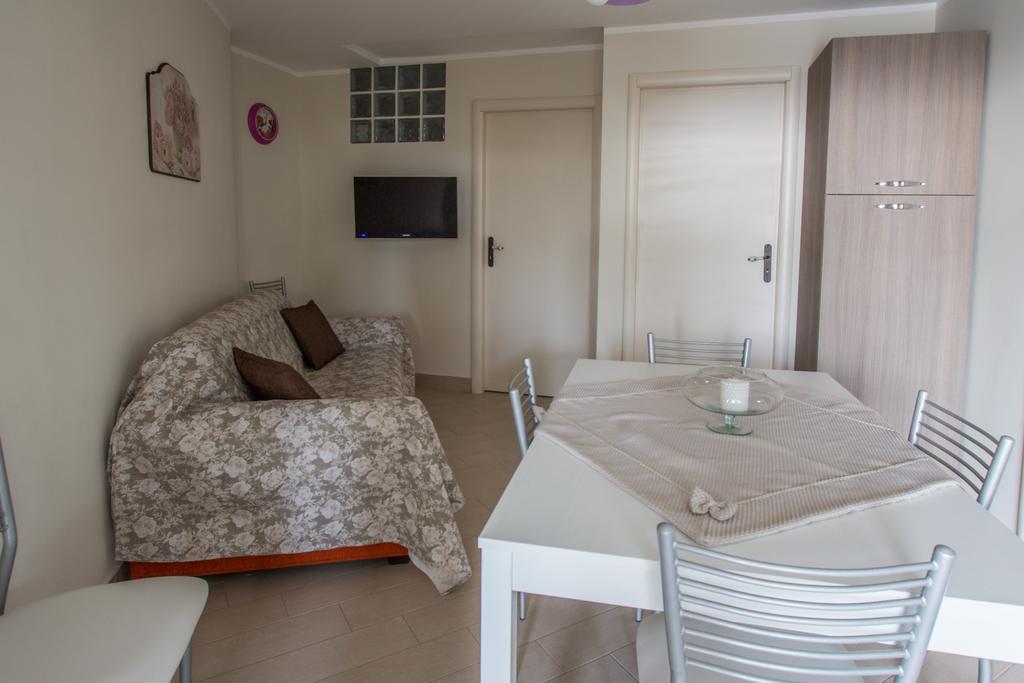 Casale Rocca Russa B&B วิลลาจิโอ โมเซ ภายนอก รูปภาพ